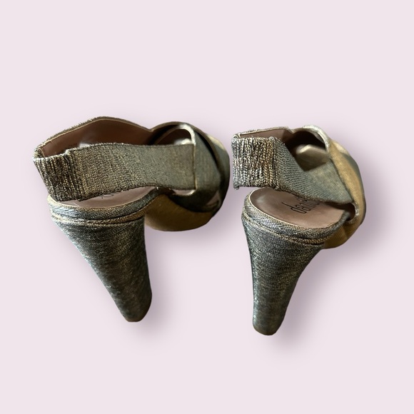 Women’s Daniblack Etta Sandal 5” Chunky Heel Gold Silver Metallic Size 9M - Picture 9 of 13